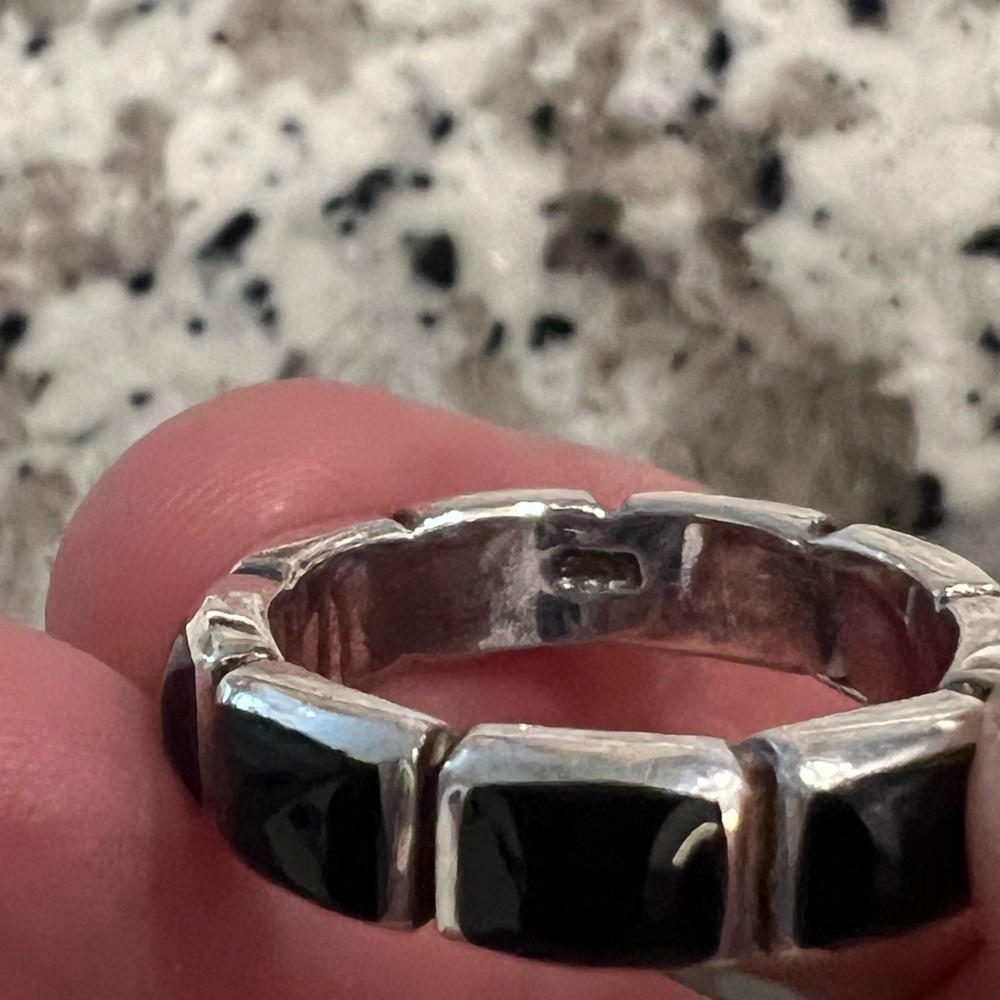 Black Onyx Inlay Stone Band Sterling Silver Ring - Picture 4 of 4